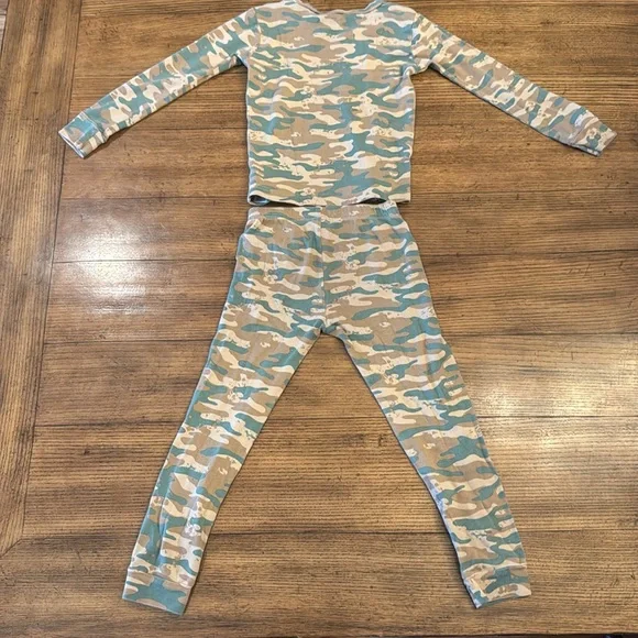 ☀️3 for $10☀️ Carter’s Camouflage Pajama Set - Picture 4 of 4